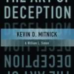 کتاب The Art of Deception (هنر فریب) نسخه انگلیسی PDF | Kevin D. Mitnick
